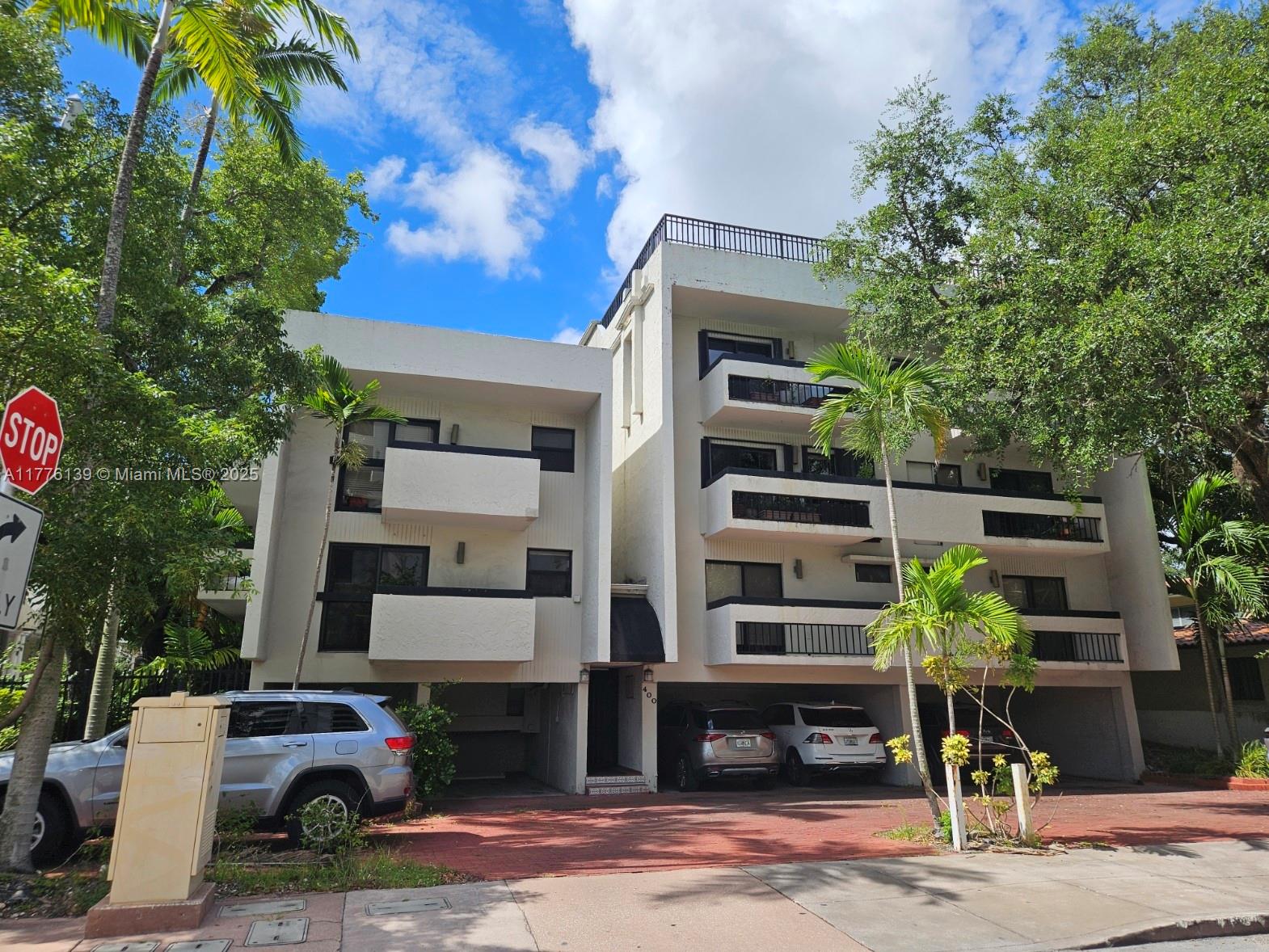 Property for Sale at 400 Valencia Ave 2, Coral Gables, Broward County, Florida - Bedrooms: 2 
Bathrooms: 3  - $650,000