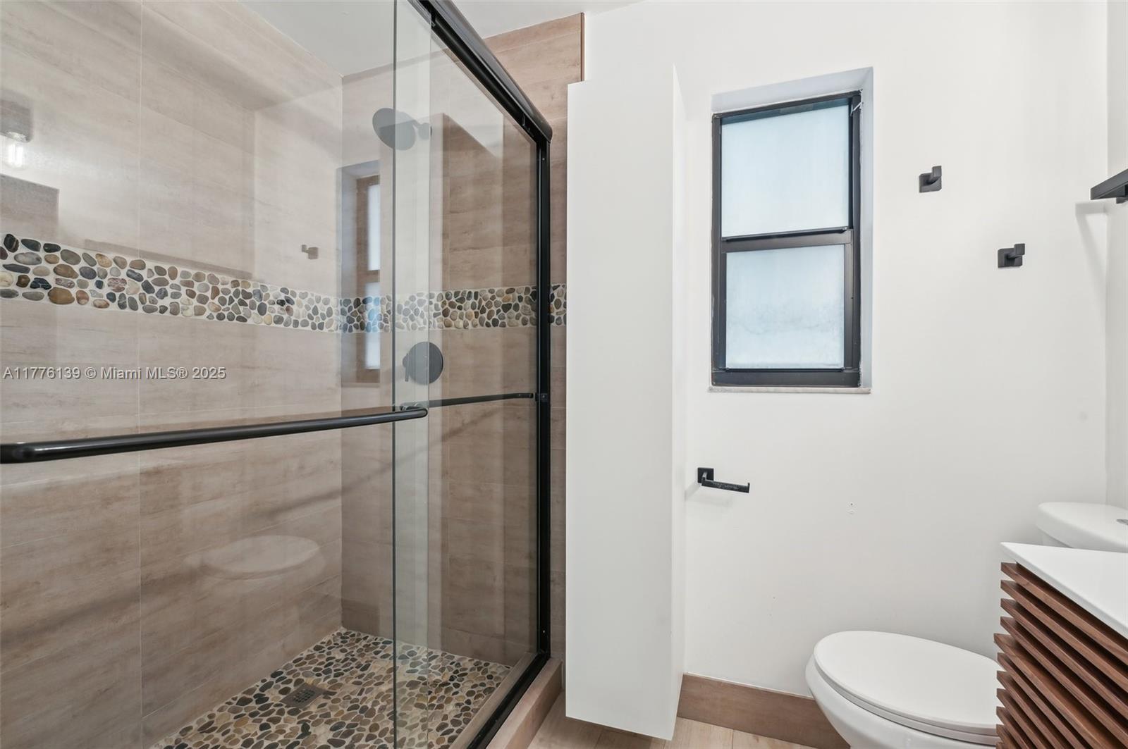 VALENCIA TOWNHOUSE CONDO - Residential