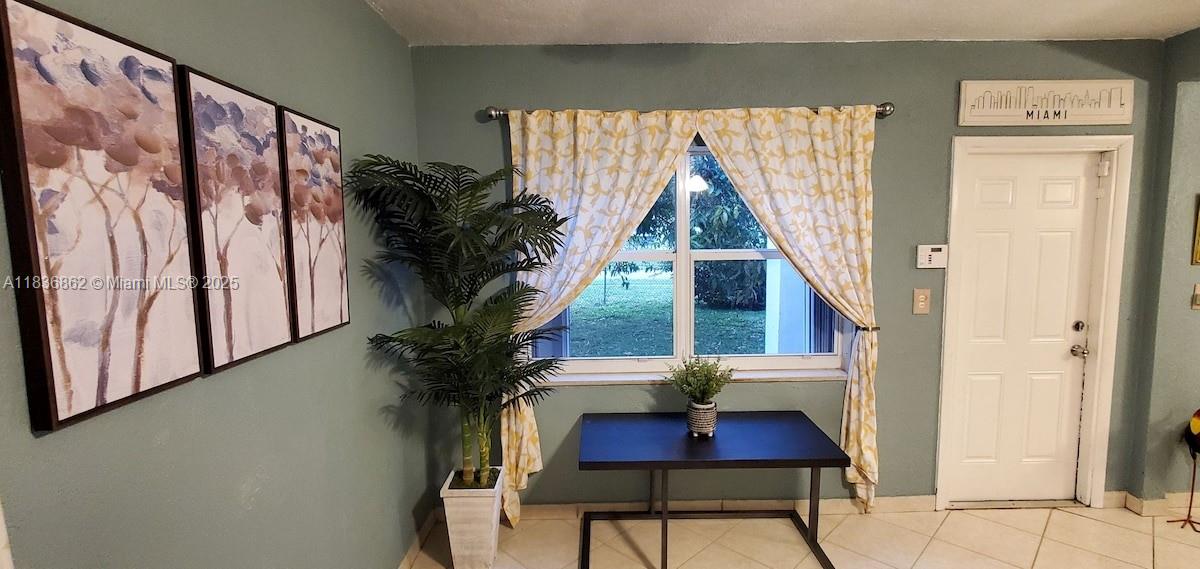 1679 NE 175th St, North Miami Beach, FL, 33162/$585,000 3 1679 NE 175th St