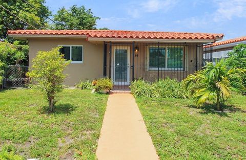10 NW 60th Ct Miami FL 33126