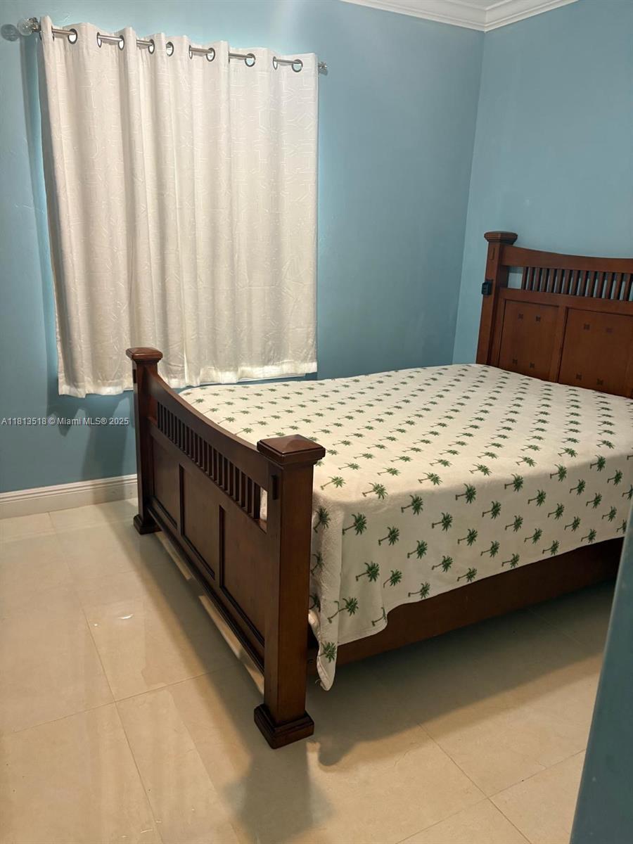 GOLDEN GATE EST UNIT - Residential