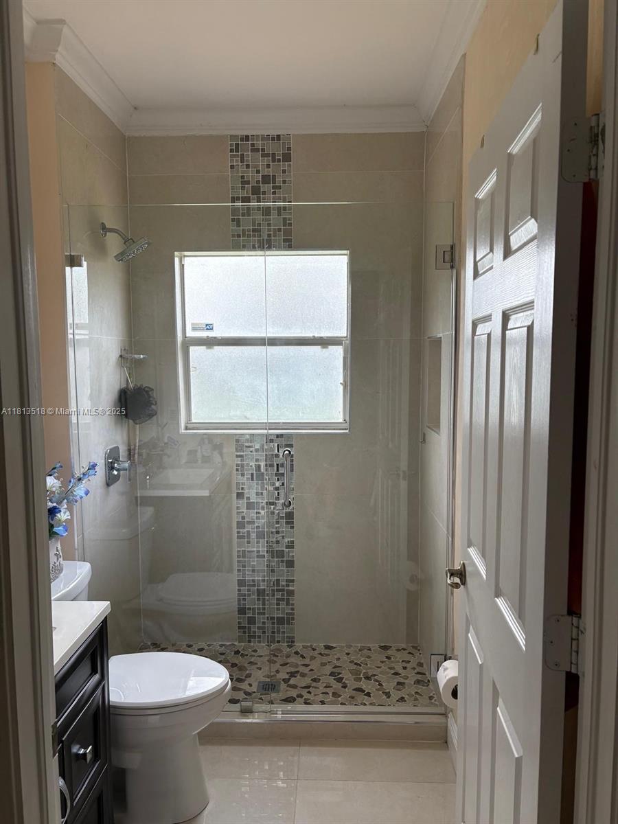 GOLDEN GATE EST UNIT - Residential