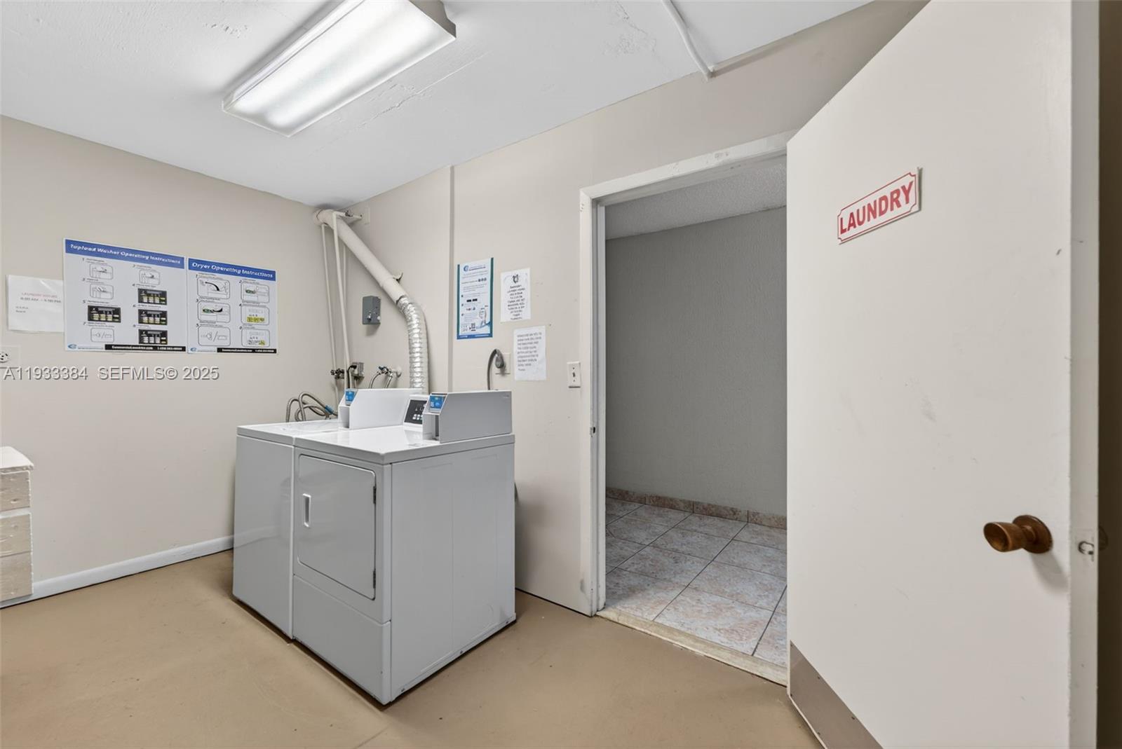 GOLDEN SAILS CONDO - Residential