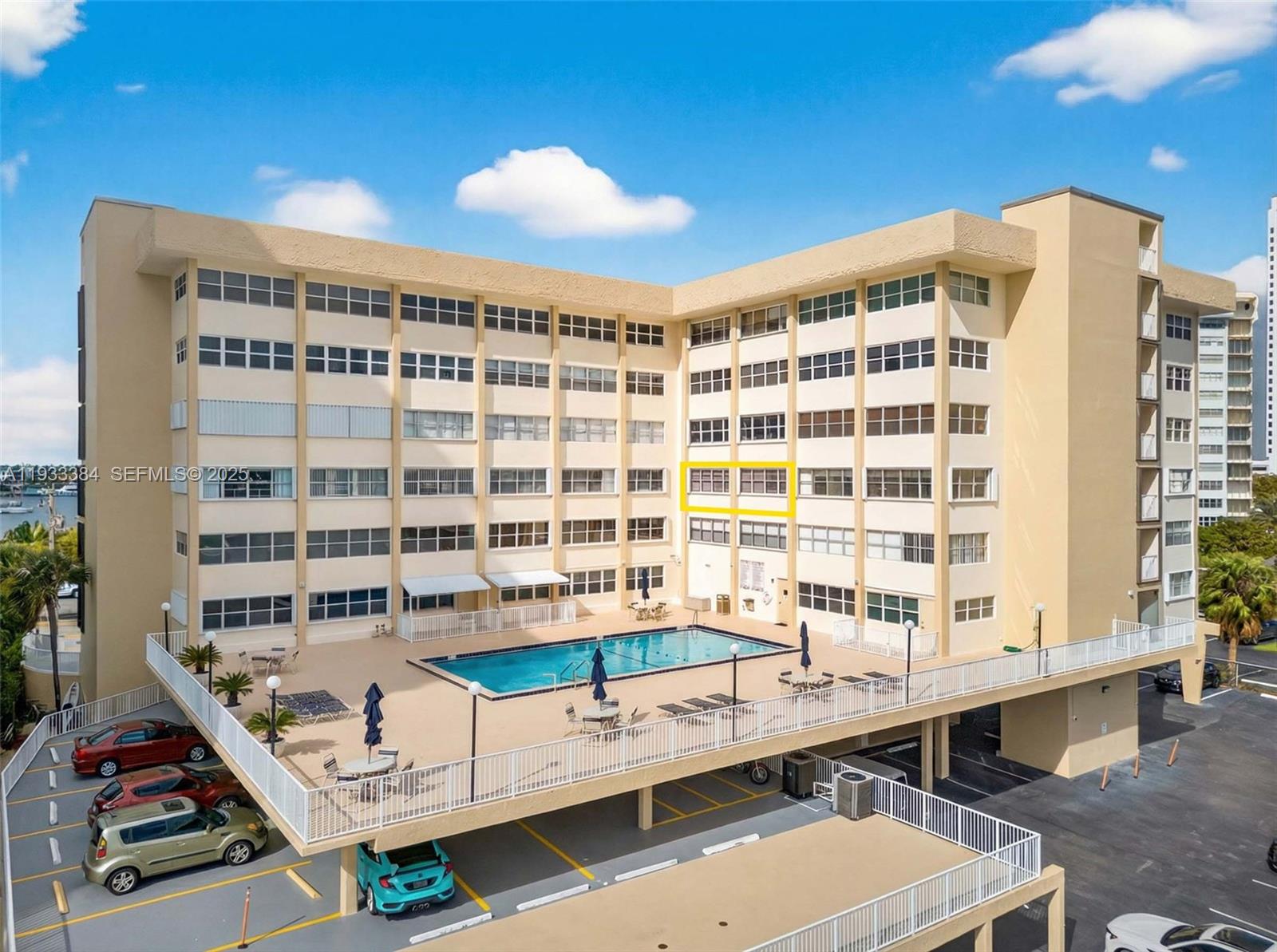 GOLDEN SAILS CONDO - Residential