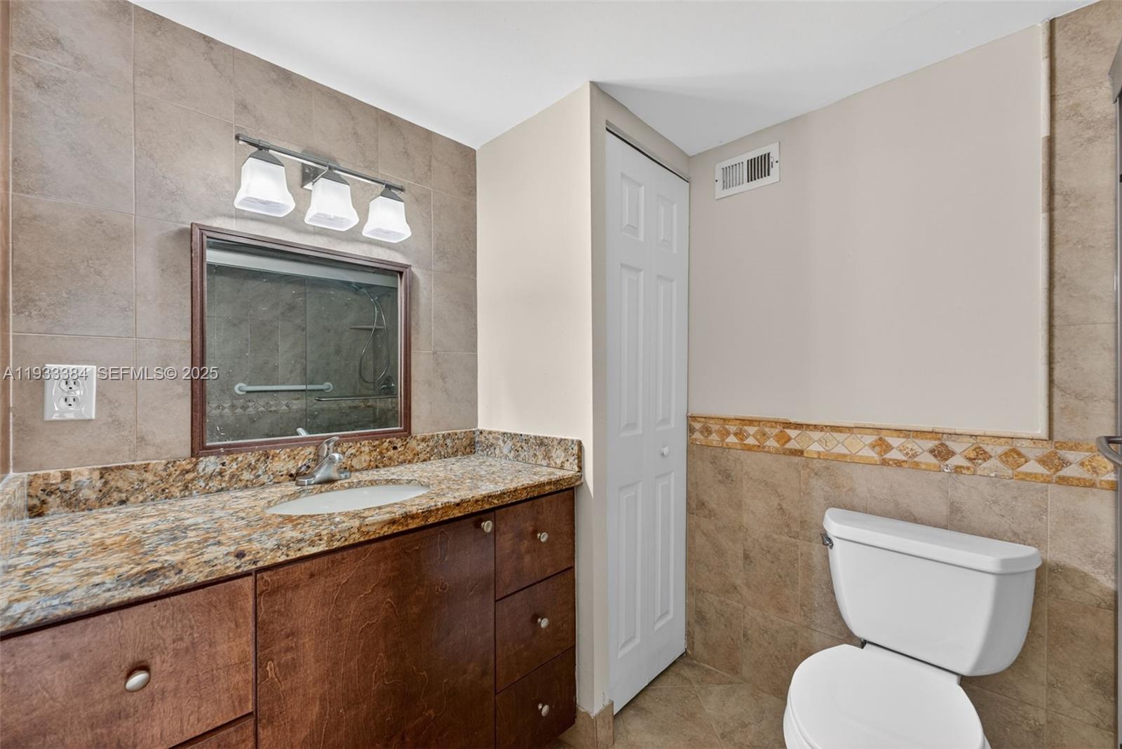 GOLDEN SAILS CONDO - Residential