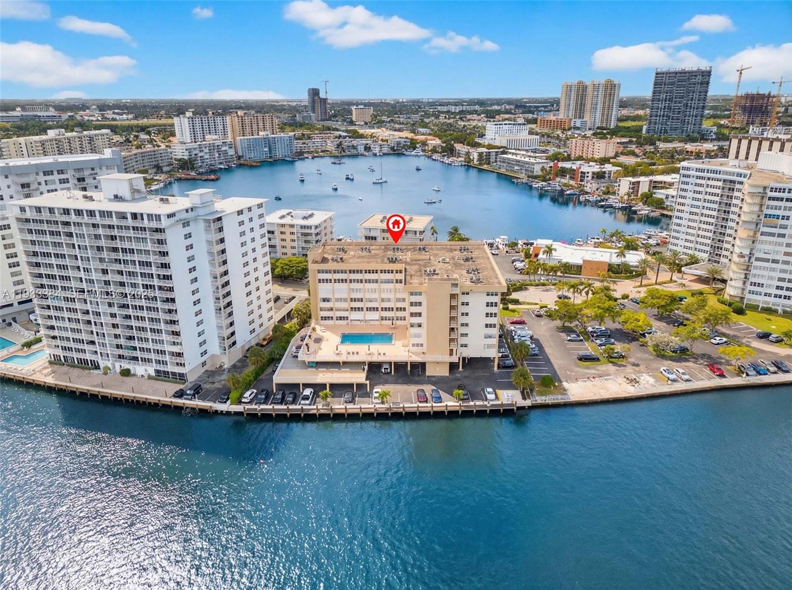 GOLDEN SAILS CONDO - Residential