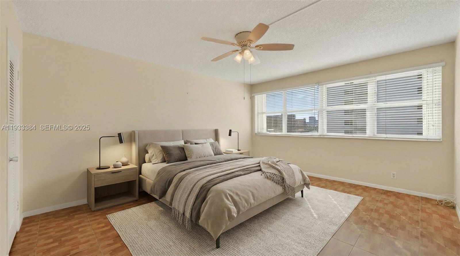 GOLDEN SAILS CONDO - Residential