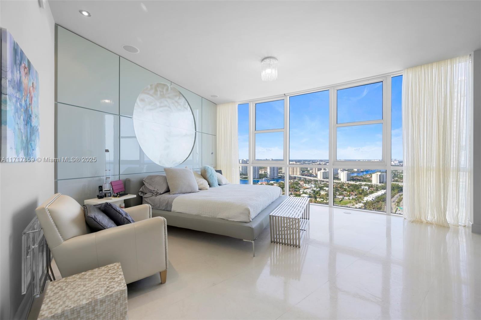 TRUMP ROYALE CONDO - Residential