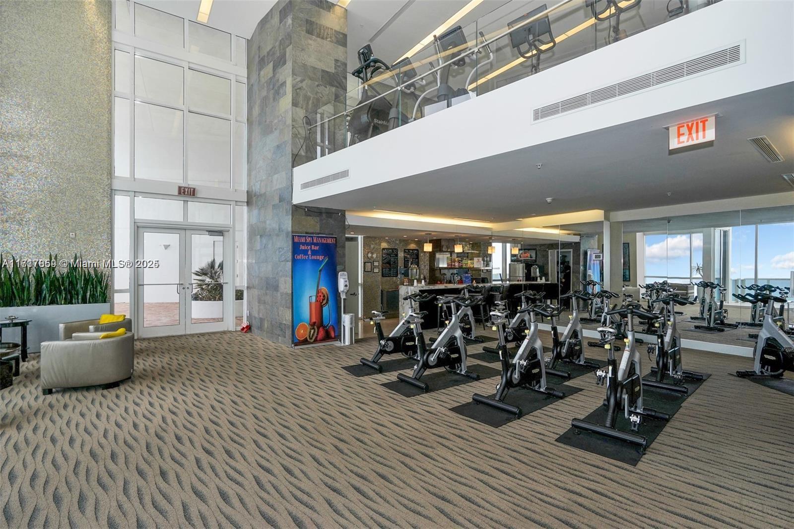 TRUMP ROYALE CONDO - Residential
