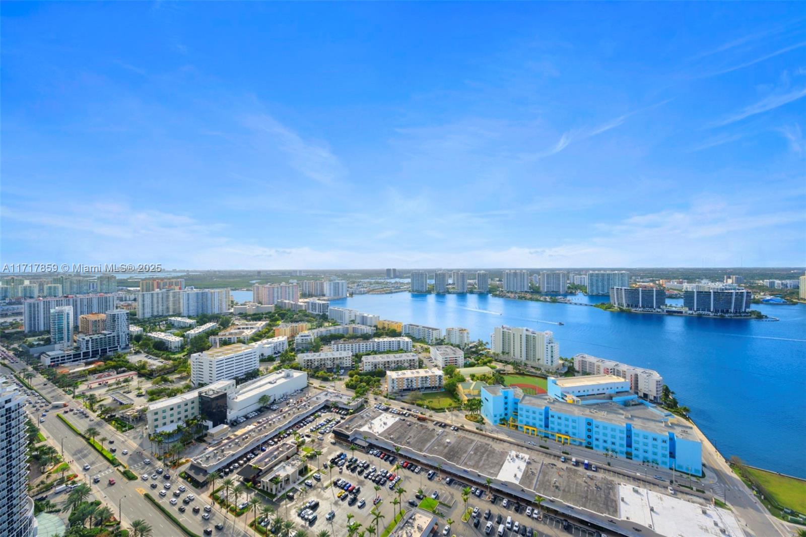 TRUMP ROYALE CONDO - Residential