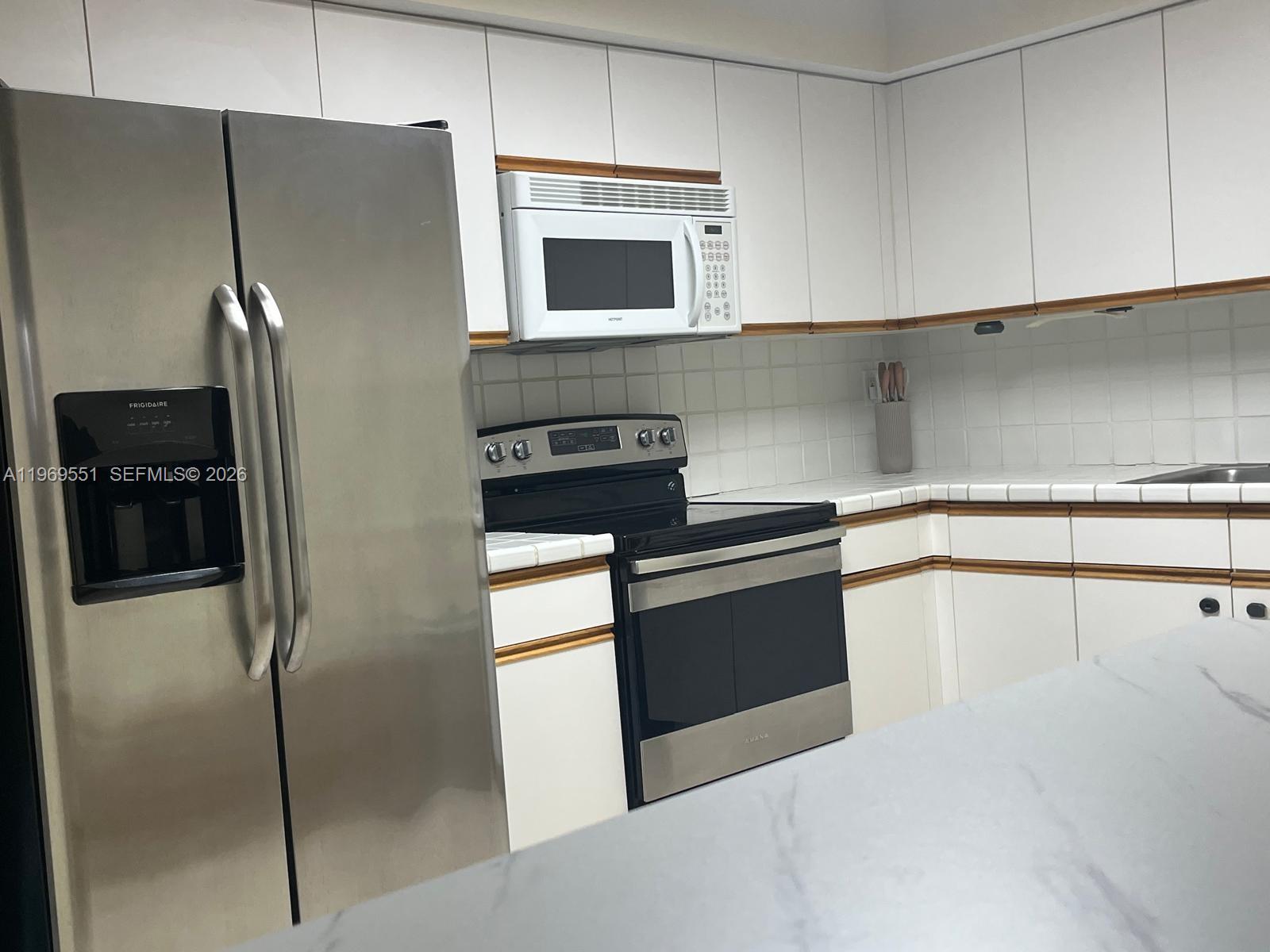 MYSTIC POINTE TOWER 500 C - Residential Lease