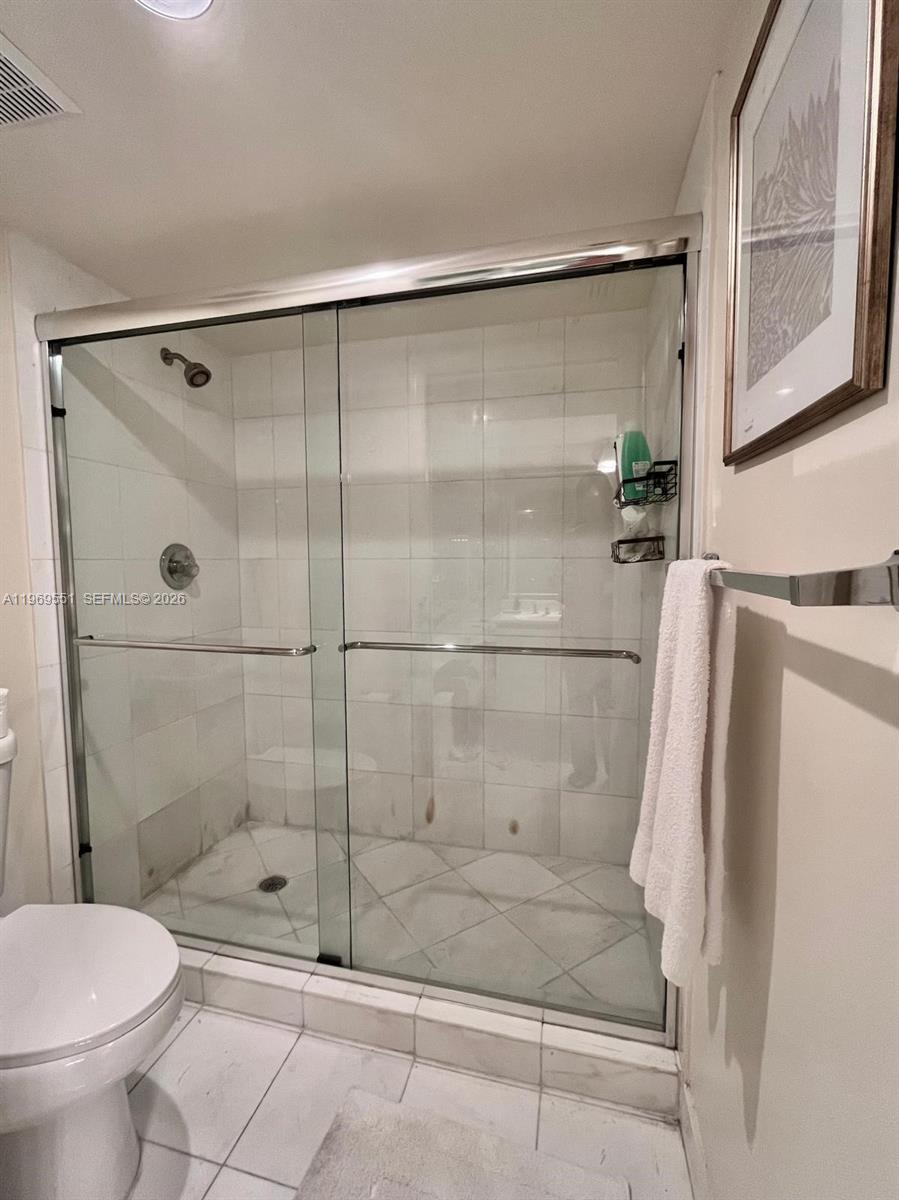 MYSTIC POINTE TOWER 500 C - Residential Lease