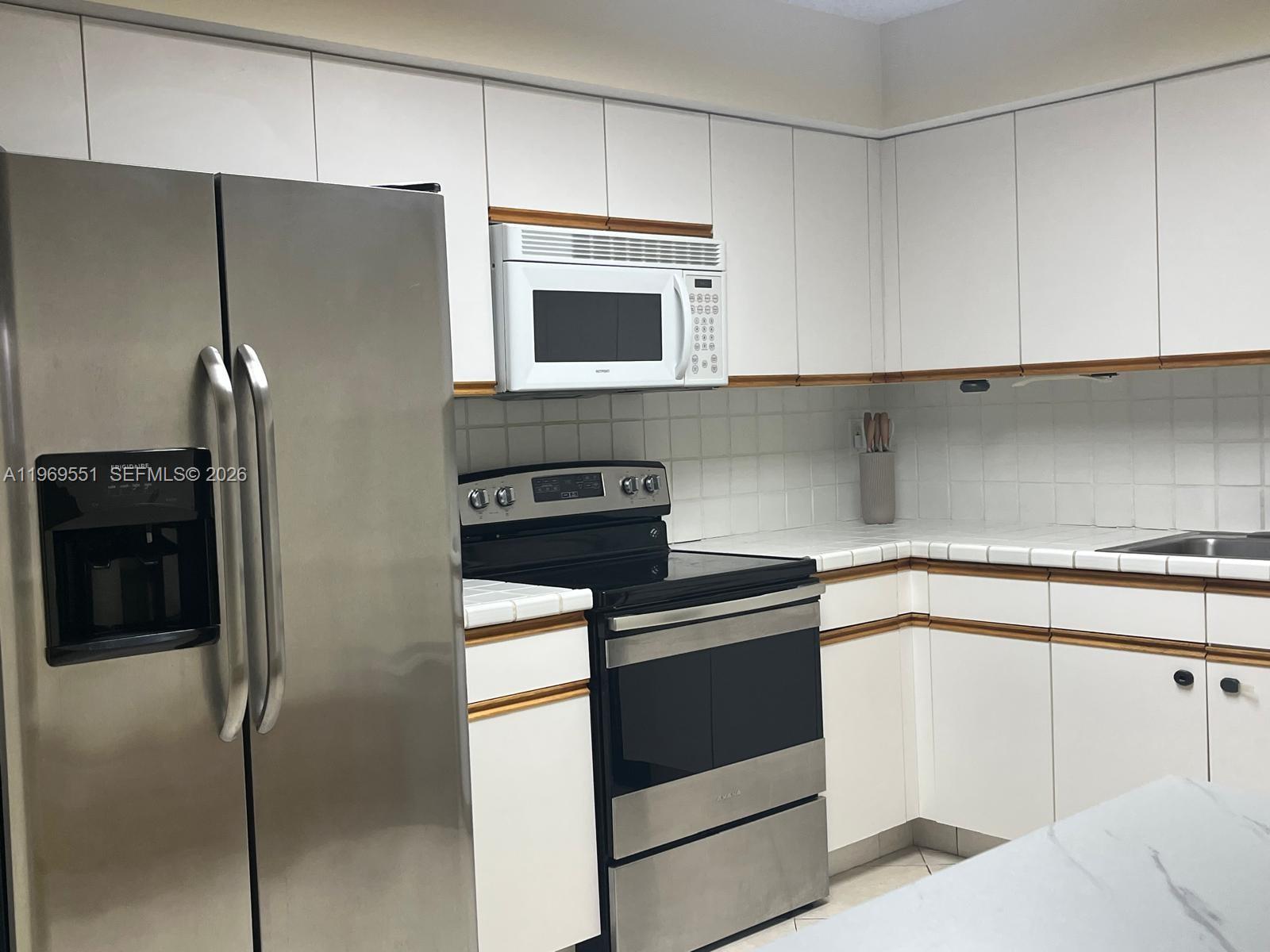 MYSTIC POINTE TOWER 500 C - Residential Lease