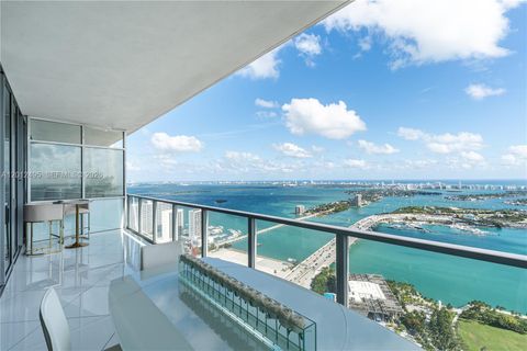 1100 Biscayne Blvd 5702 Miami FL 33132