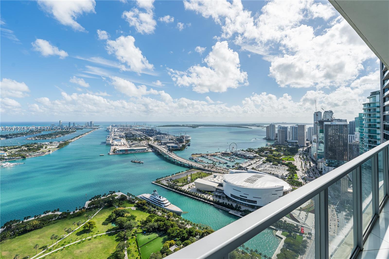 1100 Biscayne Blvd 5702