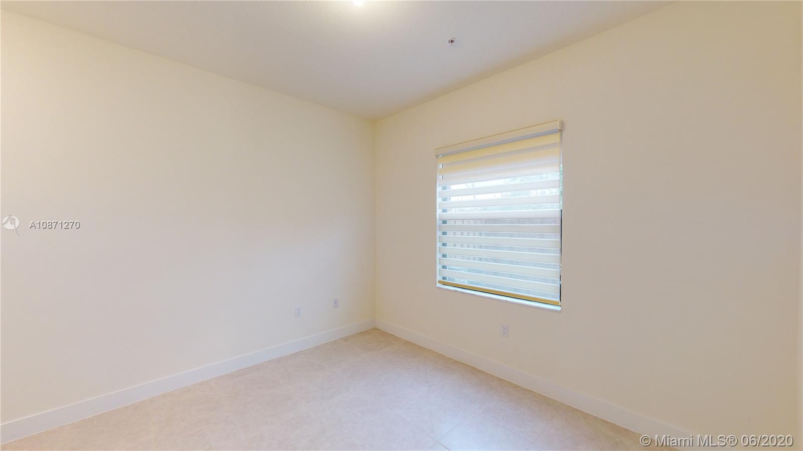 APEX AT PARK CENTRAL - Residential Lease