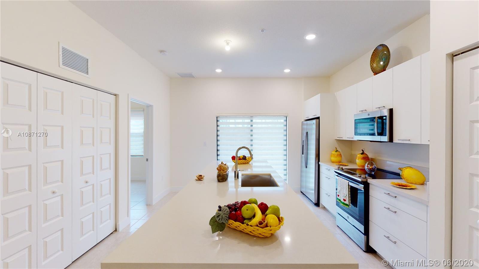 APEX AT PARK CENTRAL - Residential Lease