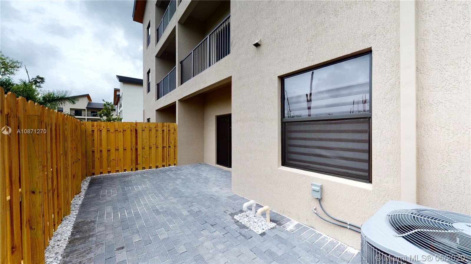 APEX AT PARK CENTRAL - Residential Lease