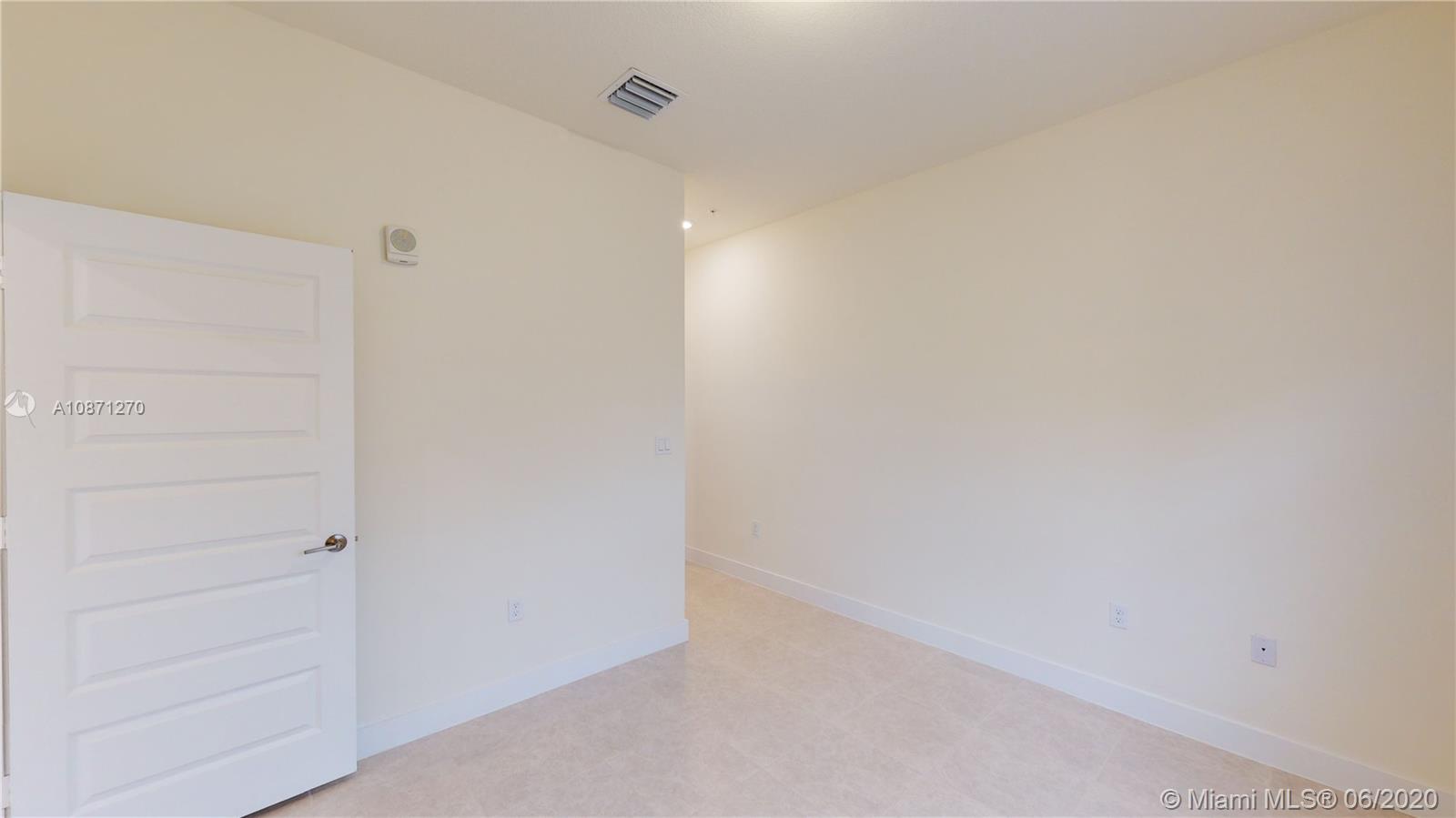 APEX AT PARK CENTRAL - Residential Lease