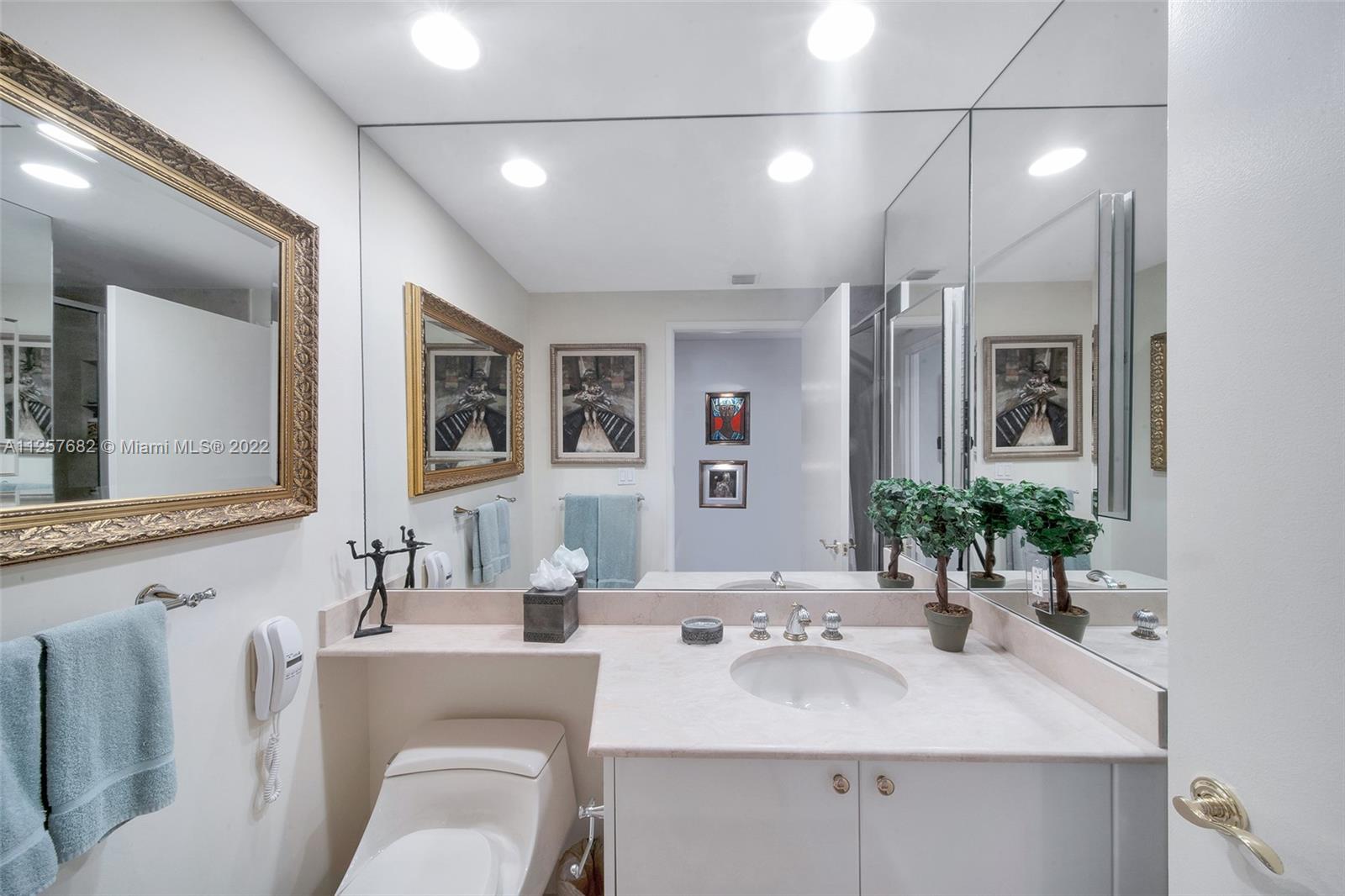 CLUB TOWER TWO CONDO - Residential