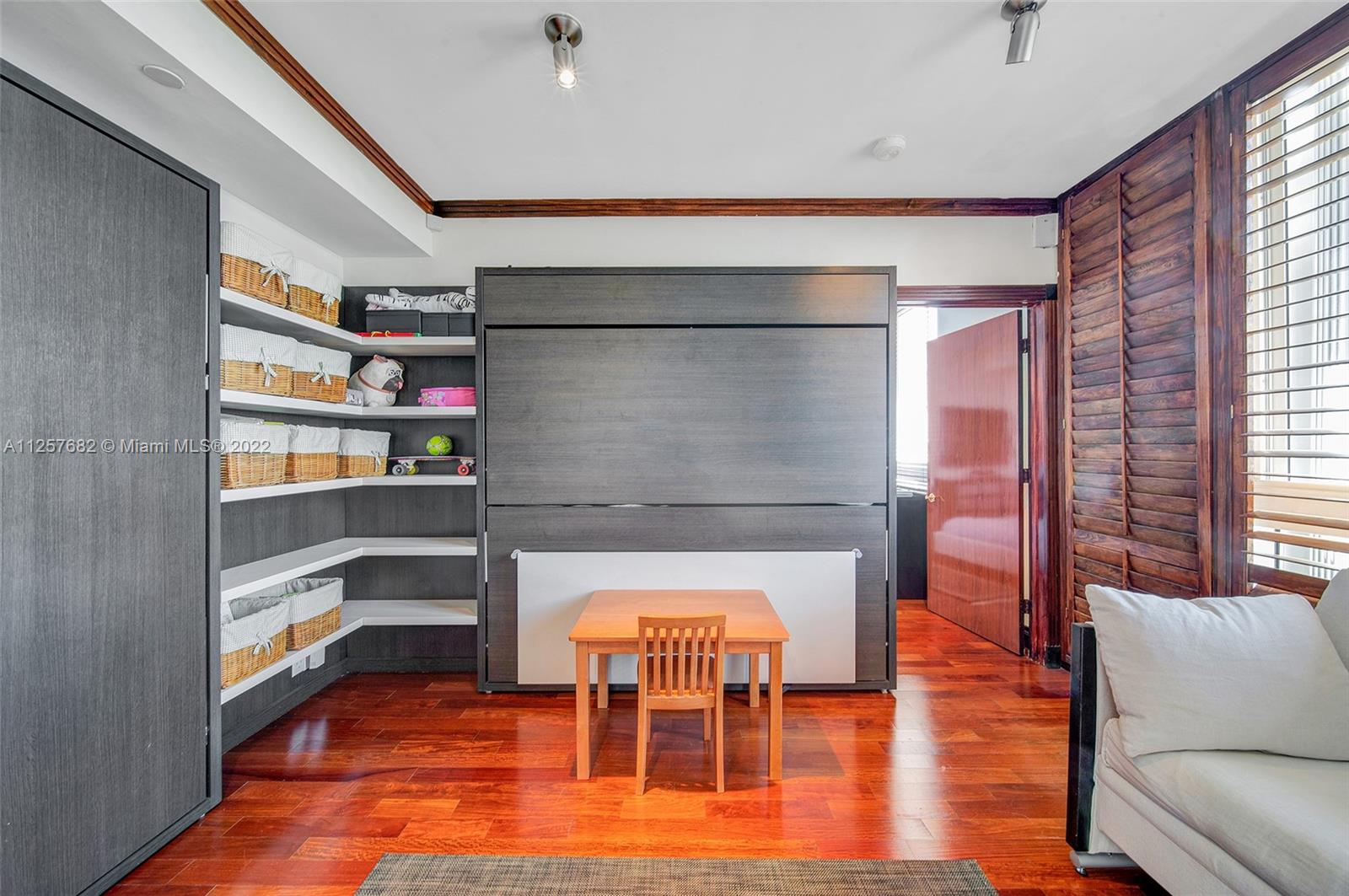 CLUB TOWER TWO CONDO - Residential