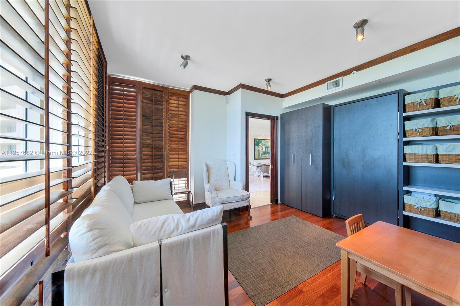 CLUB TOWER TWO CONDO - Residential