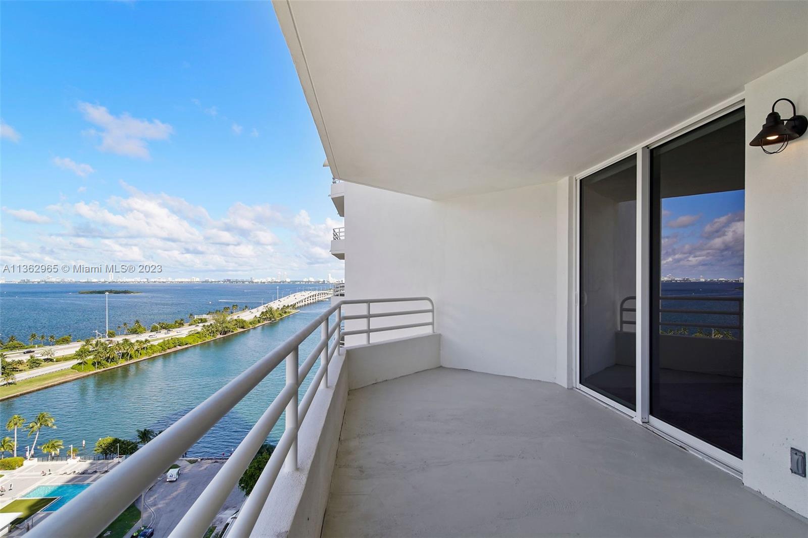 The Hamilton - Residential Lease