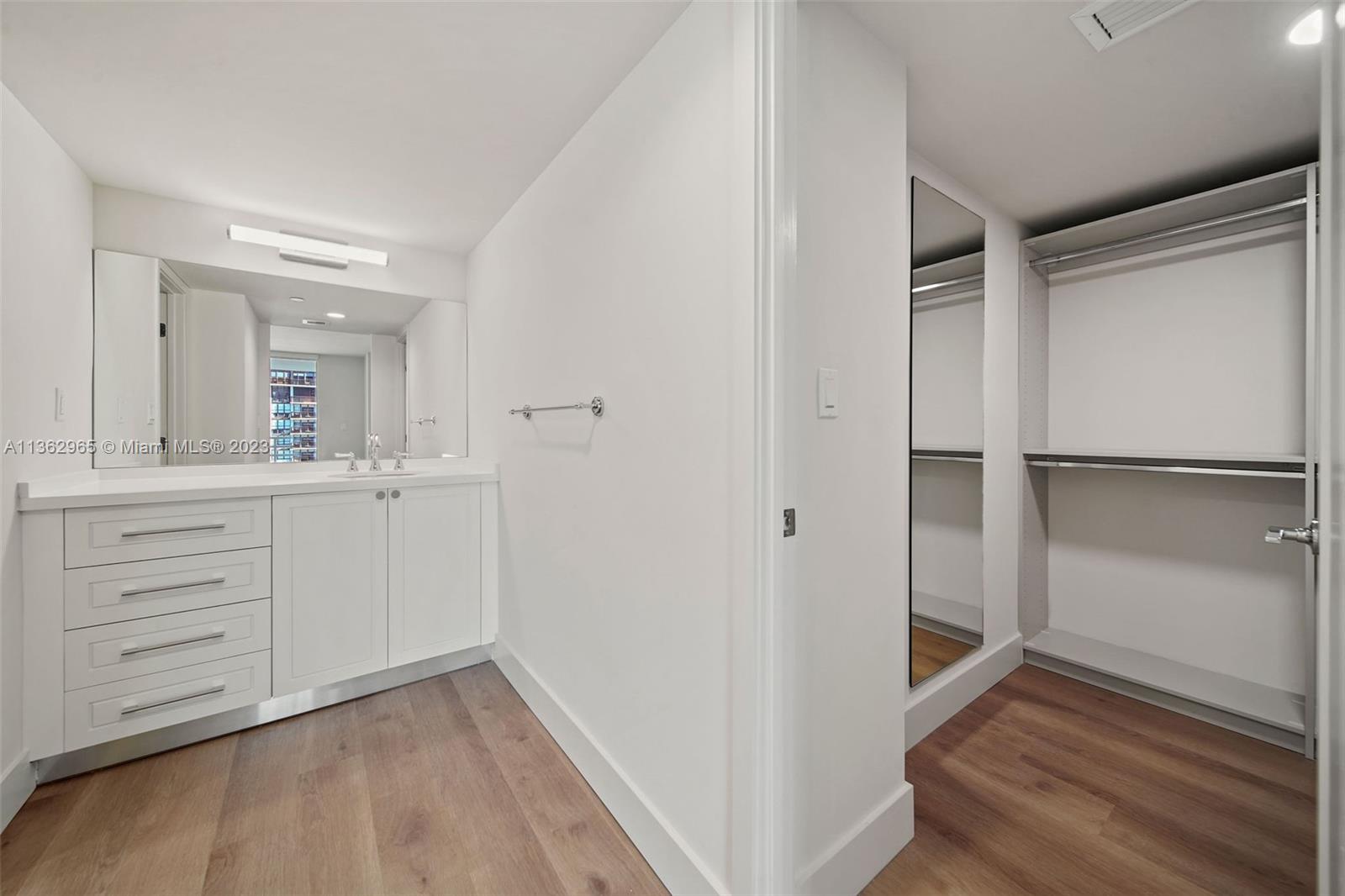 The Hamilton - Residential Lease