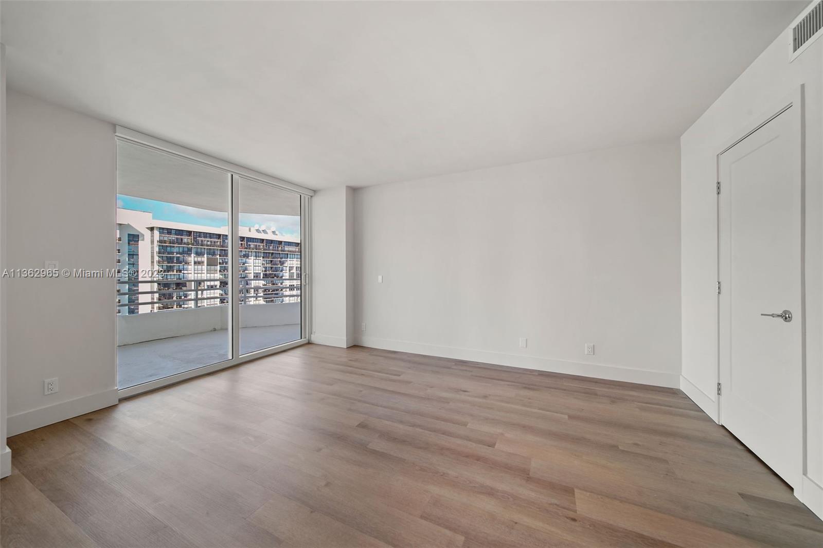 The Hamilton - Residential Lease