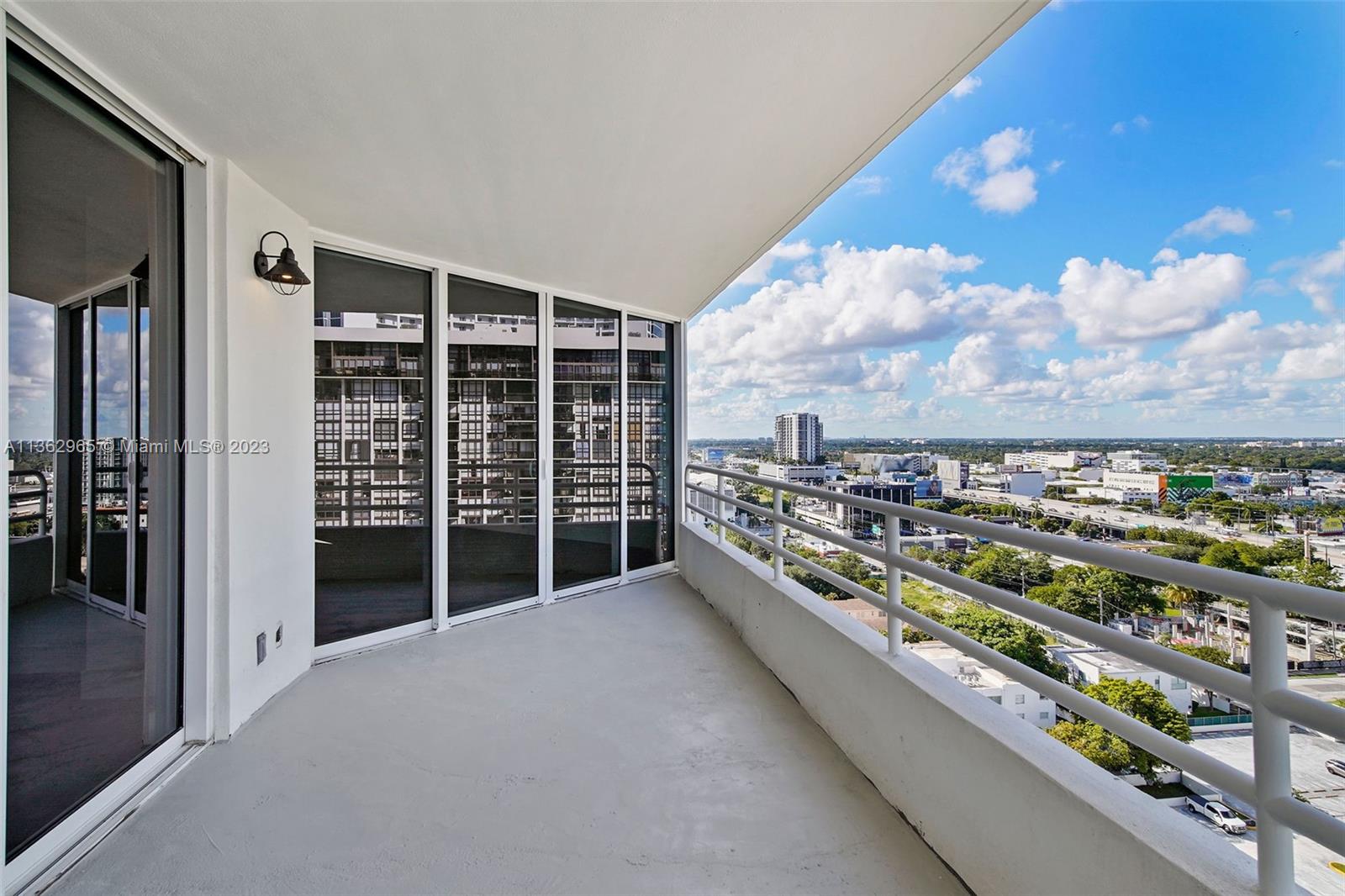 The Hamilton - Residential Lease