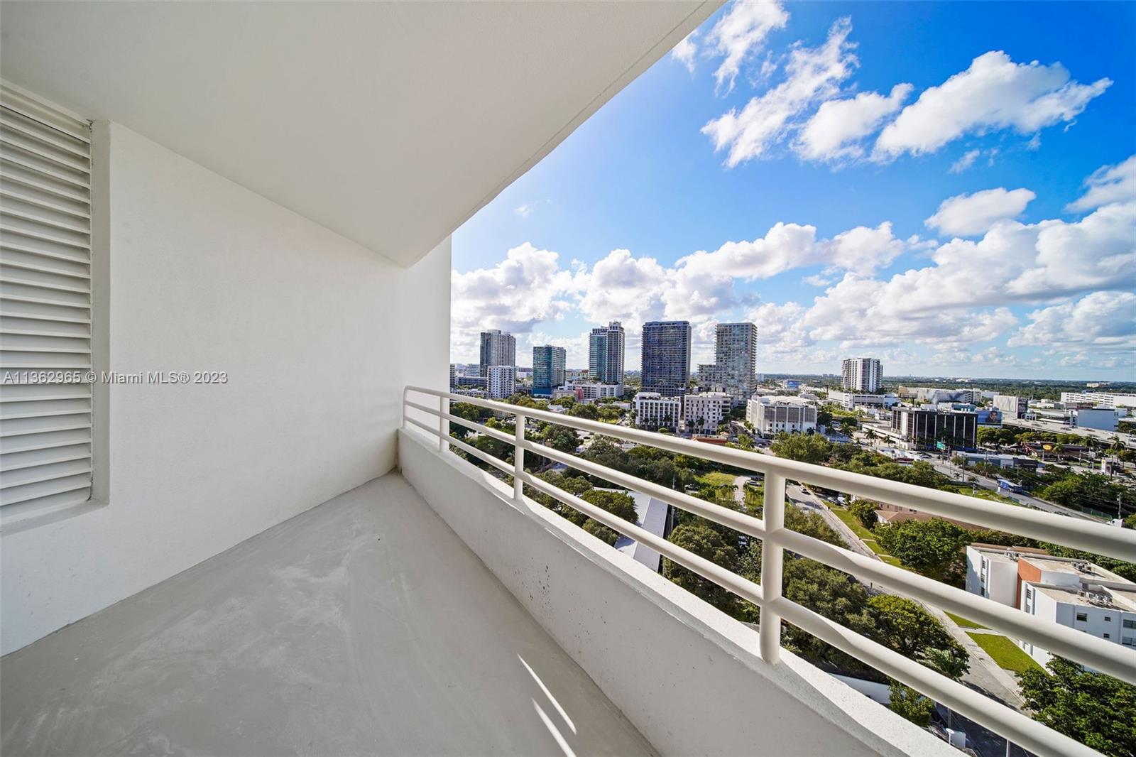 The Hamilton - Residential Lease