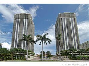Desirable Condo with an open floor plan. The Penthouse level boast higher 10 ft ceilings, a large open terrace and only 6 units per floor. This 2 Bed plus den, 4 bath residence has breathtaking ocean and downtown views. Italian Doors, custom built cabinetry and design. Green Diamond is a very exclusive community located in Millionaires Row. Truly a unique opportunity.