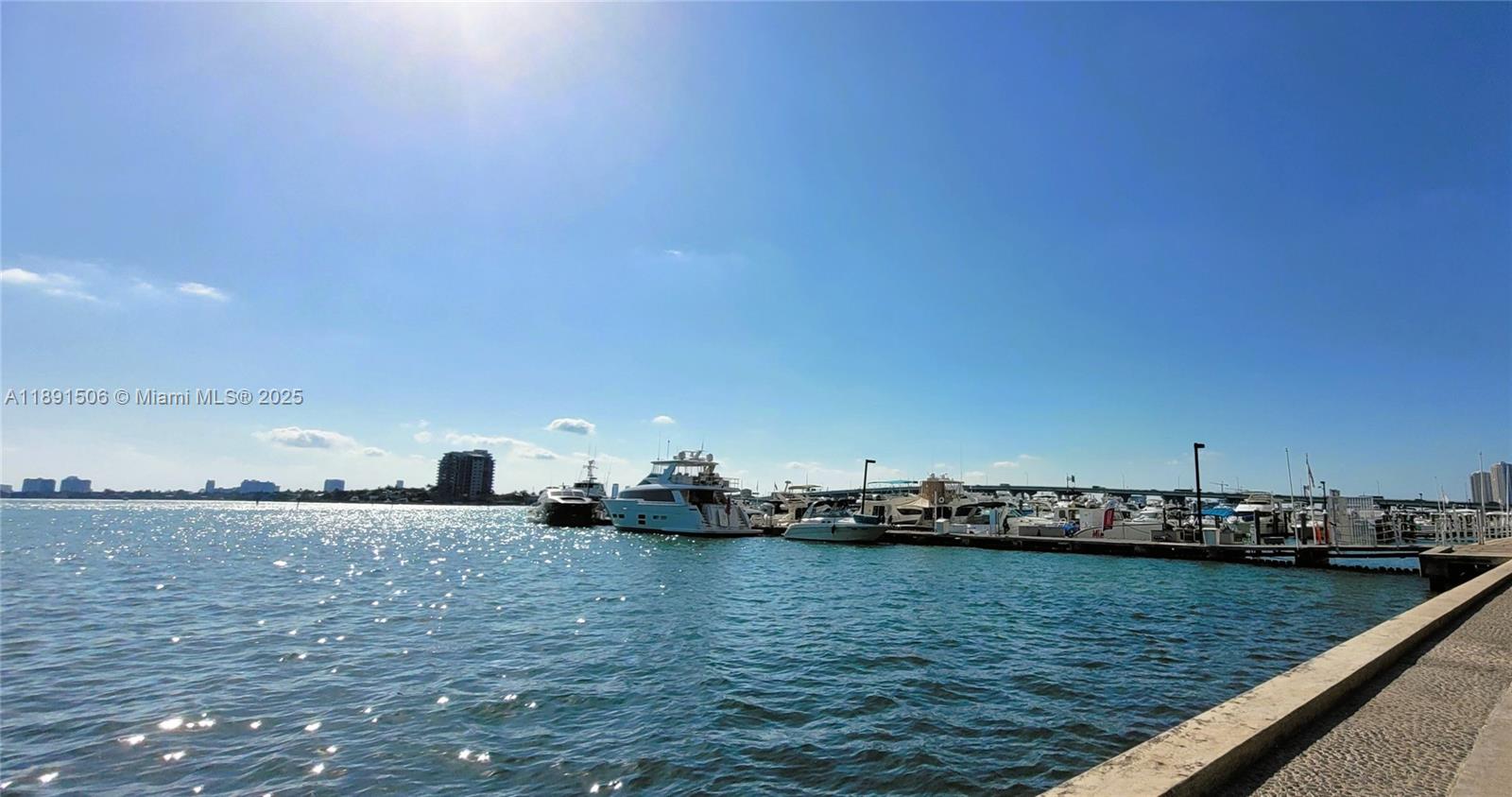 CITE CONDO - Residential