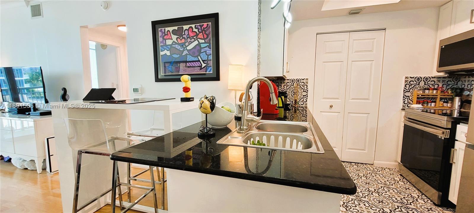 CITE CONDO - Residential