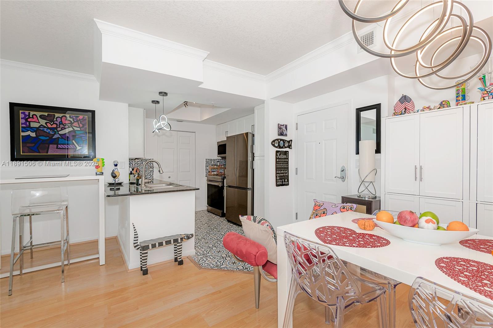 2000 N Bayshore Dr 907