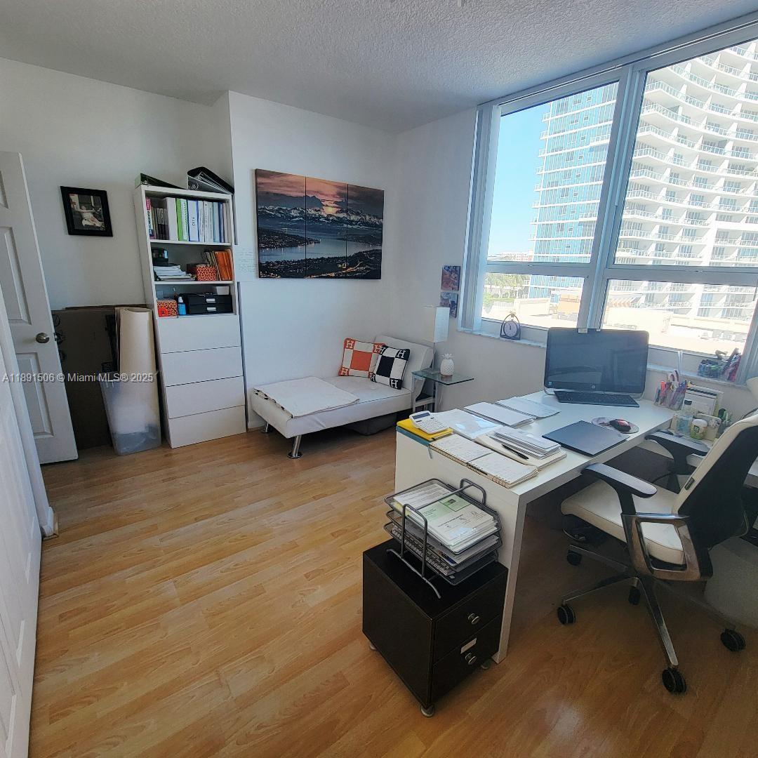 CITE CONDO - Residential