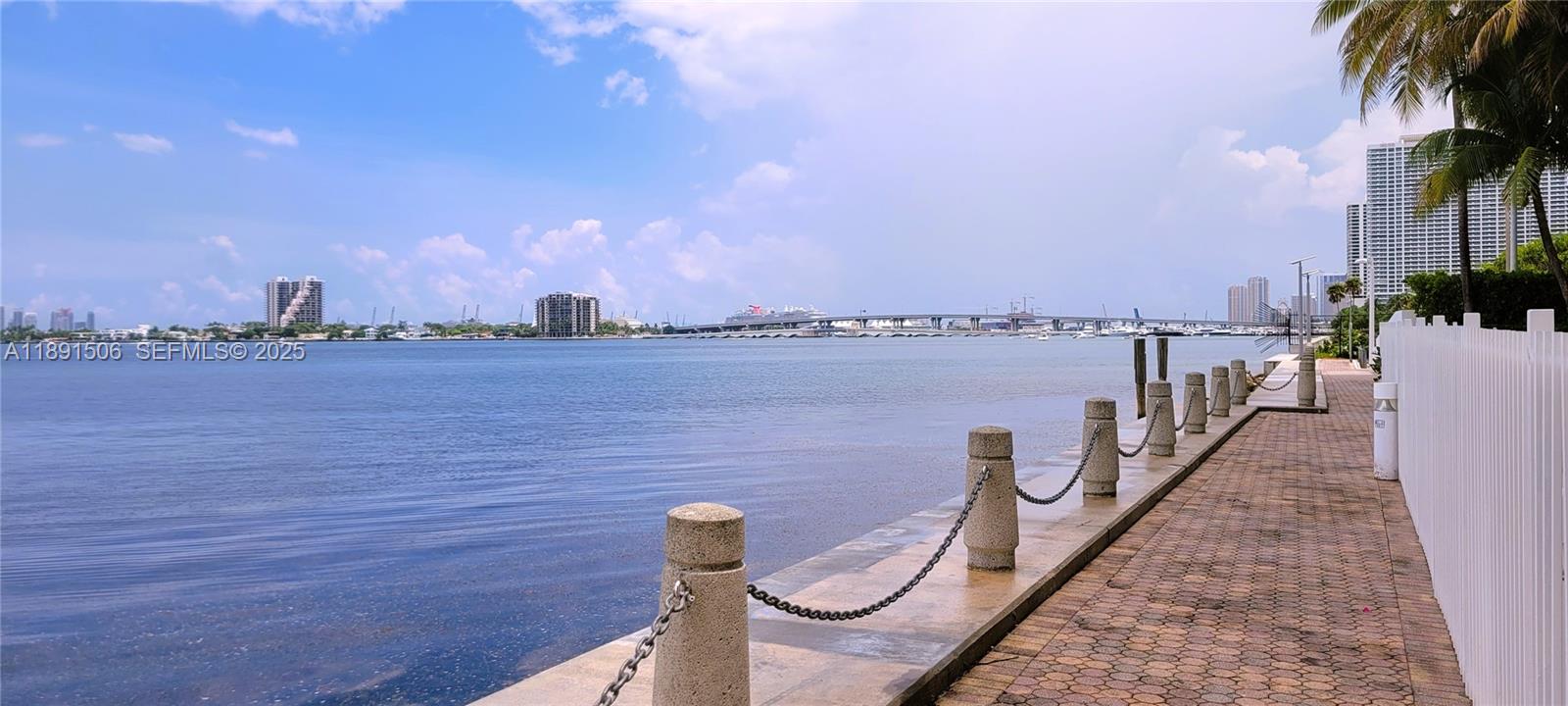 CITE CONDO - Residential