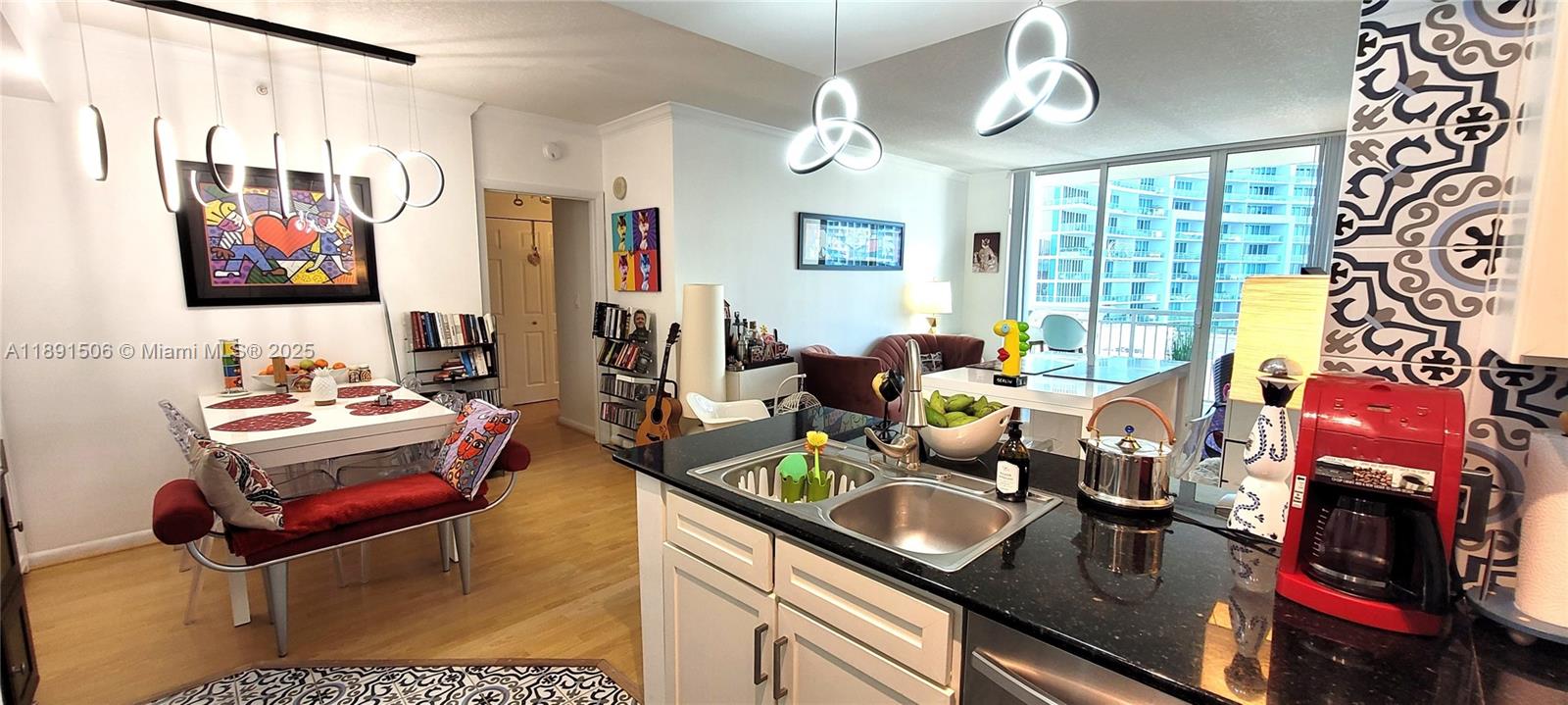 CITE CONDO - Residential