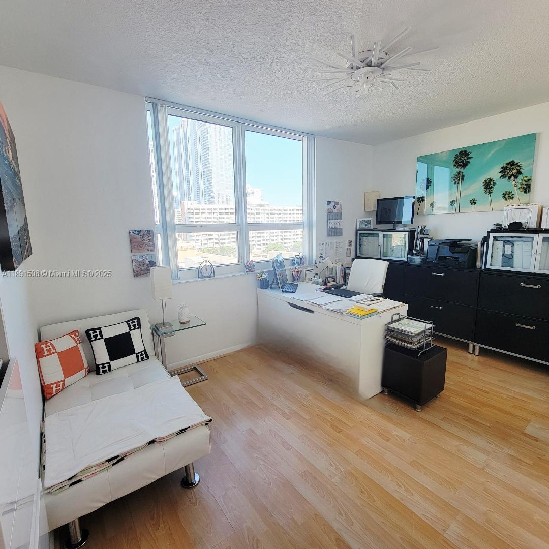 CITE CONDO - Residential