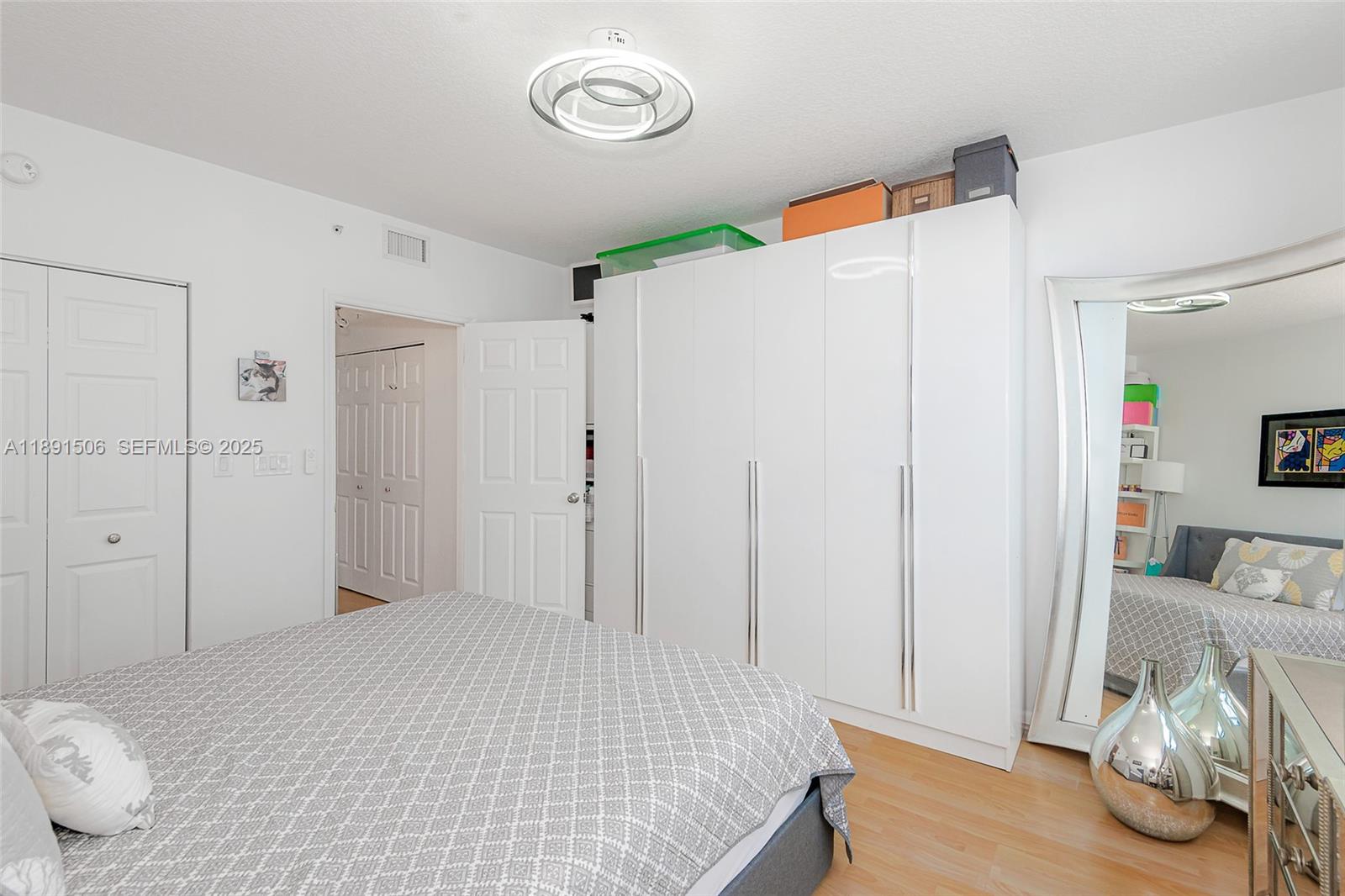 CITE CONDO - Residential