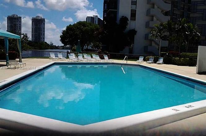 ENSENADA CONDO BLDG E-II - Residential