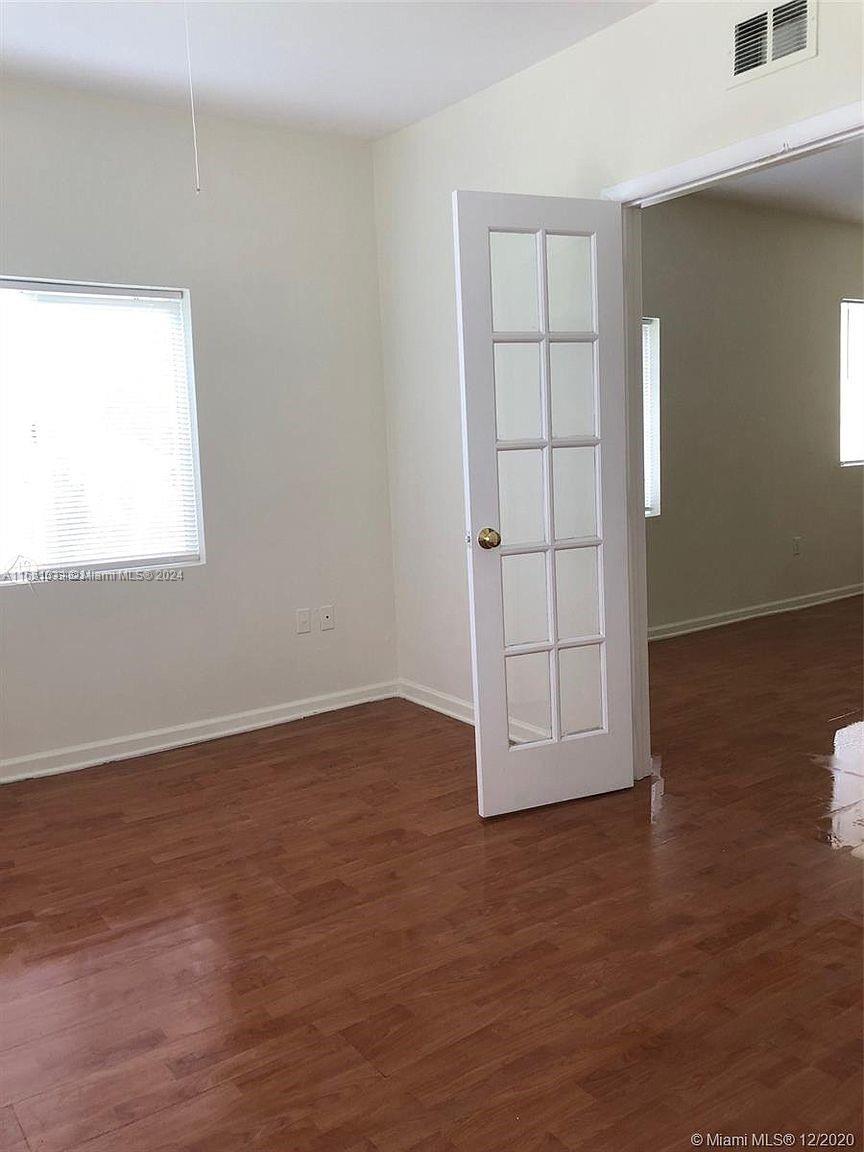 RIVER POINT CONDO - Residential