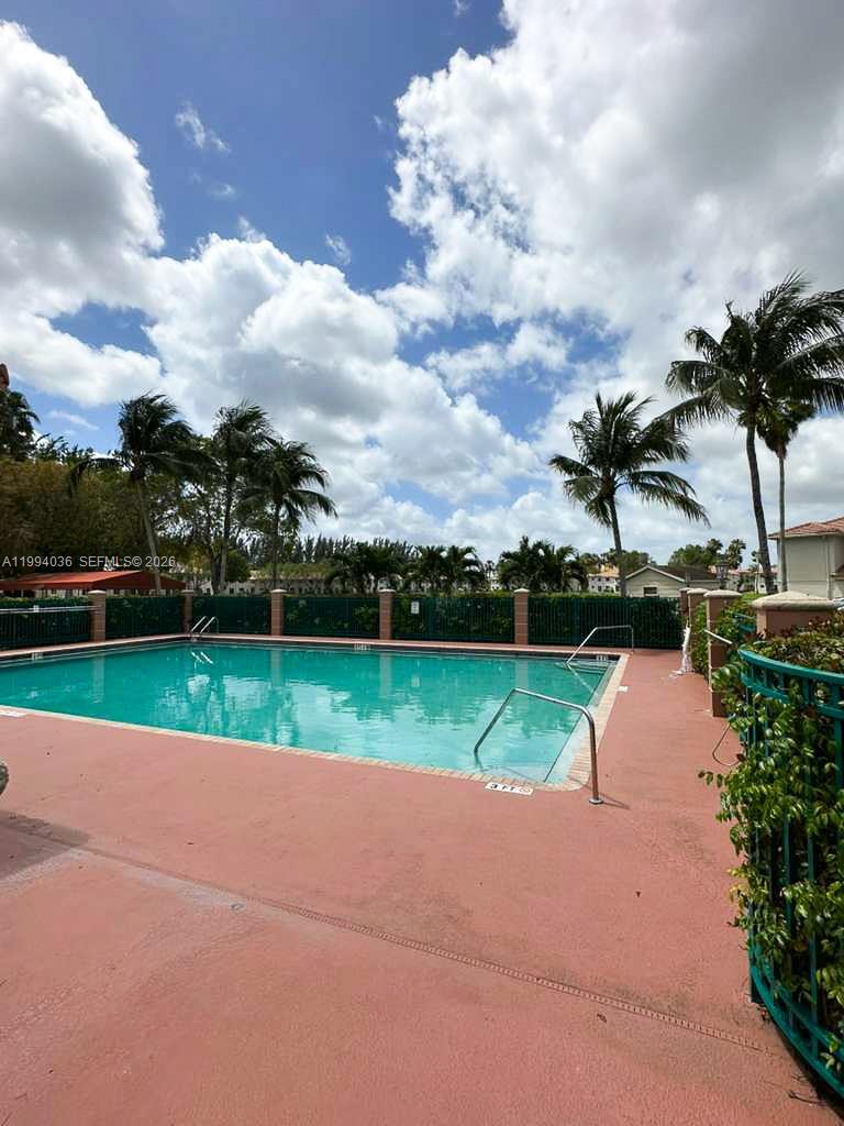 VENETIA GARDENS SOUTH CON - Residential