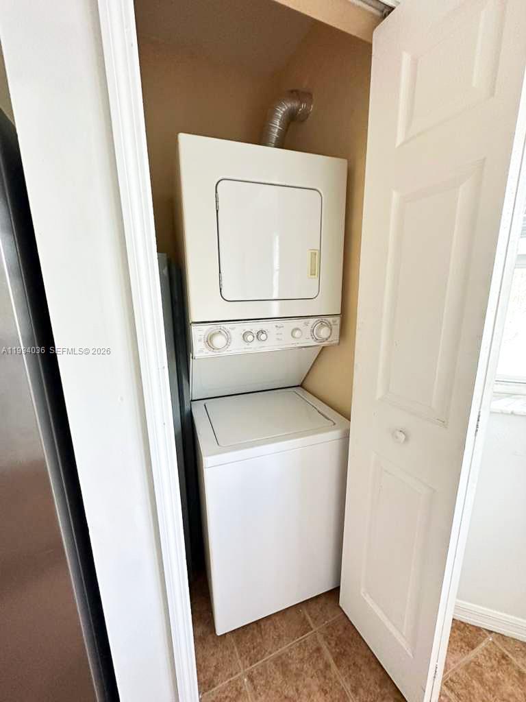 VENETIA GARDENS SOUTH CON - Residential