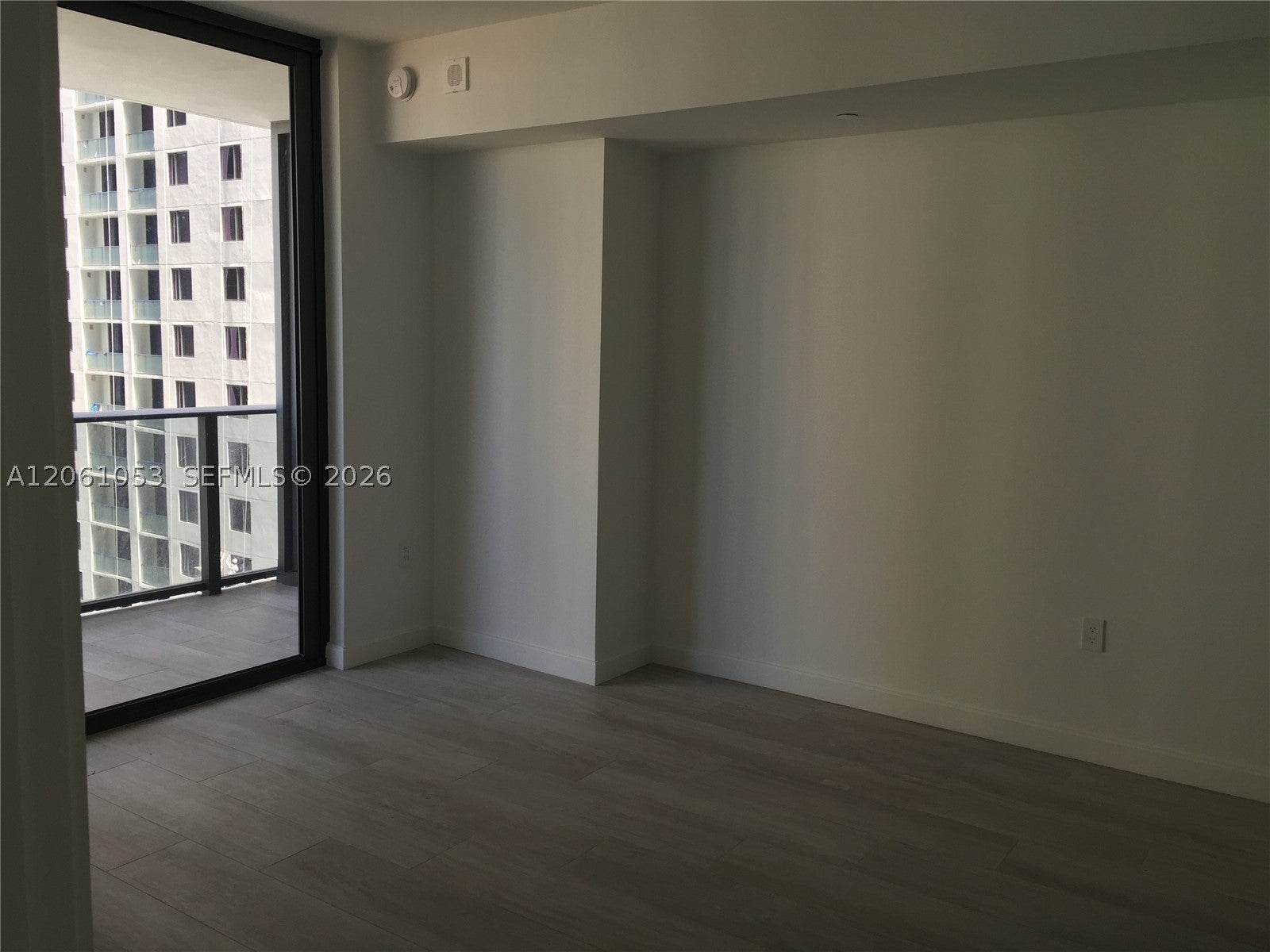 45 SW 9 st 1607