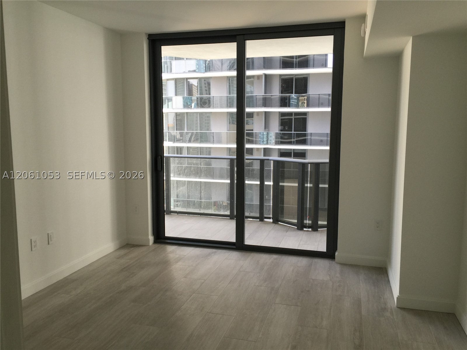 45 SW 9 st 1607