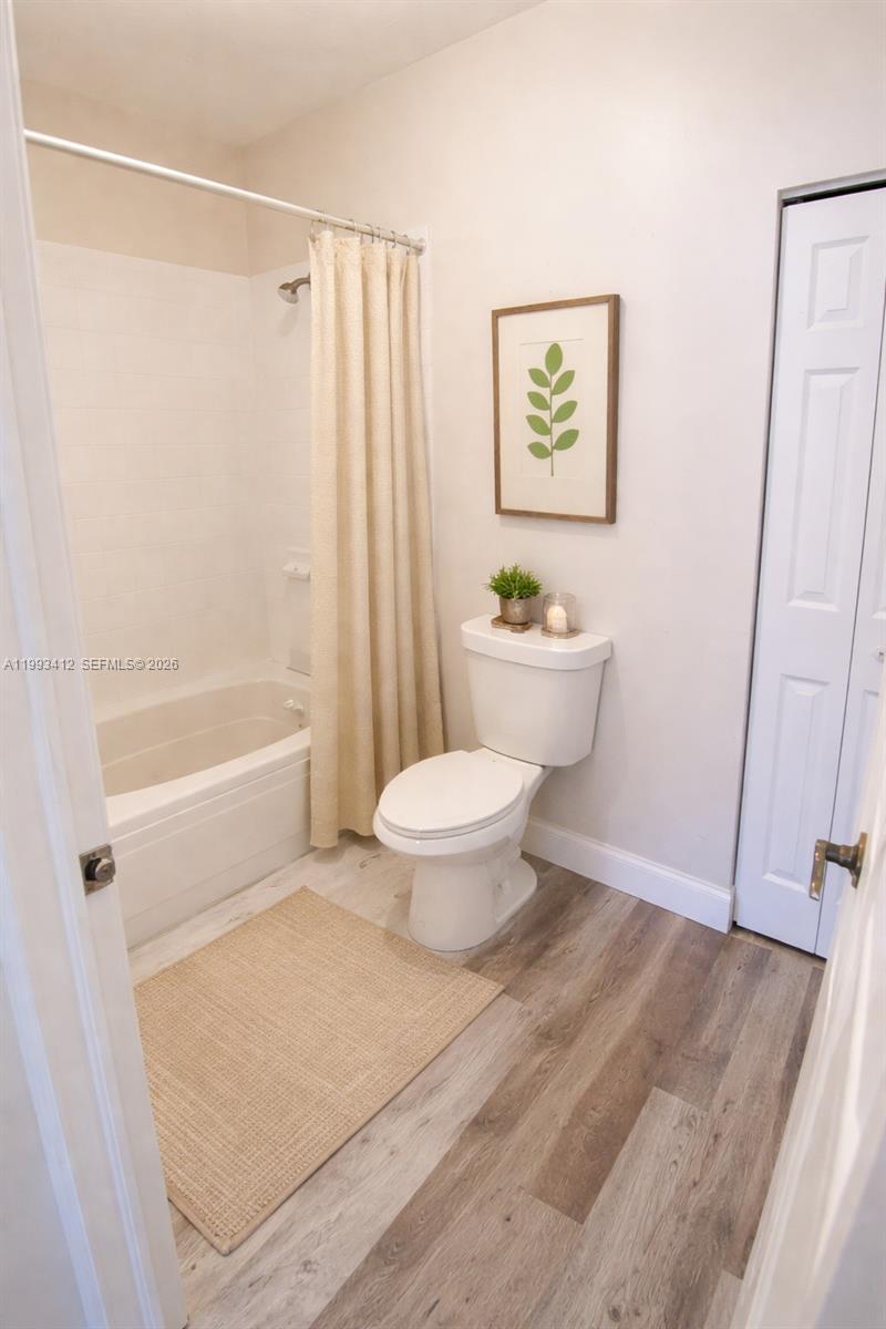 SANTORINI AT VIZCAYA - Residential