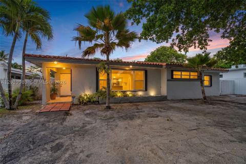 Tiny photo for 440 NW 125th St, North Miami, FL 33168 (MLS # A12039983)