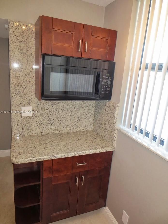 LAKE EMERALD CONDOMINIUM - Residential Lease