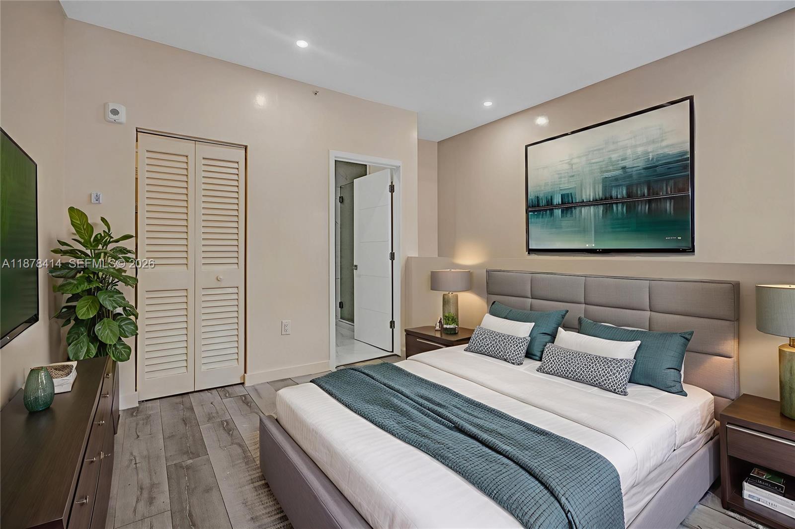 1610 Euclid Ave A109